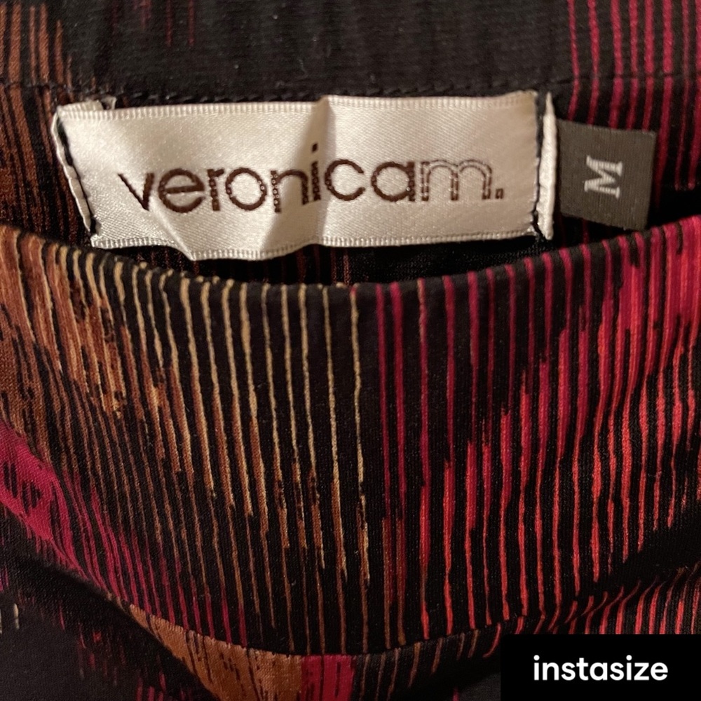 Like new condition. Hardly worn. Wide leg, palazzo pant with beautiful colors.